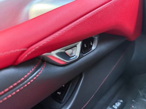 Used 2021 Chevrolet Corvette 2LT image 28