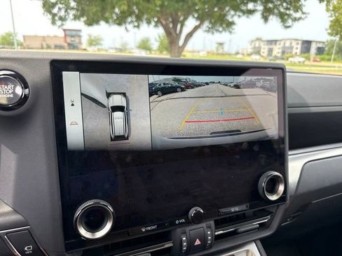 Used 2024 Lexus GX 550 w/ Accessory Package (2T) AWD/4WD image 36