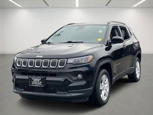 Used 2022 Jeep Compass Latitude w/ Convenience Group image 2