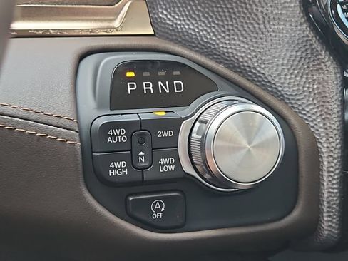 Used 2025 RAM 1500 Limited AWD/4WD image 25
