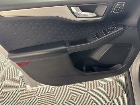 Used 2020 Ford Escape SEL image 11