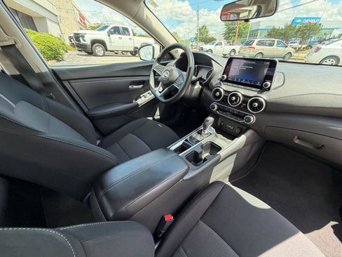 Used 2024 Nissan Sentra SV FWD image 43