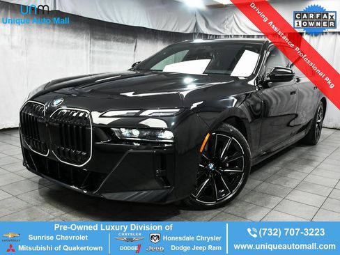 Used 2025 BMW 760i xDrive image 1