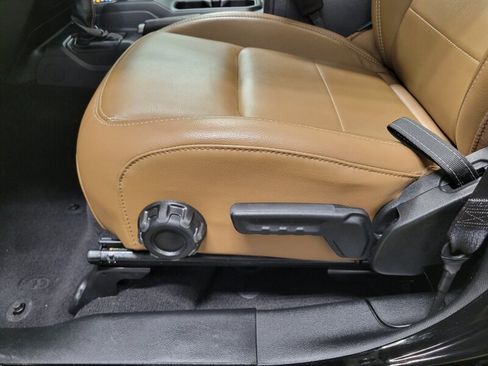 Used 2021 Jeep Wrangler Unlimited Sahara AWD/4WD image 49