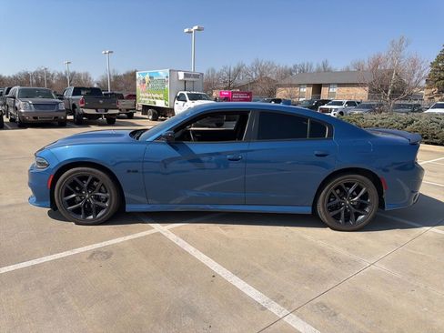 Used 2023 Dodge Charger R/T w/ Blacktop Package image 4