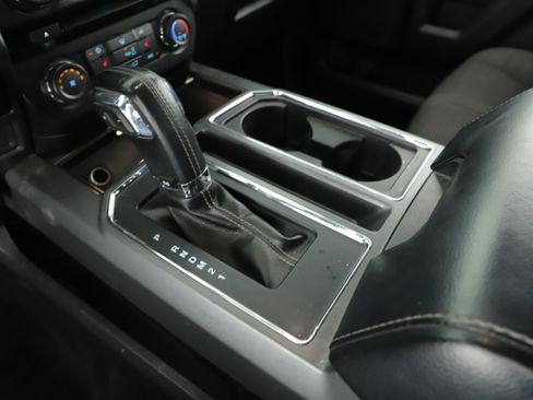 Used 2016 Ford F150 XLT w/ Equipment Group 302A Luxury image 18