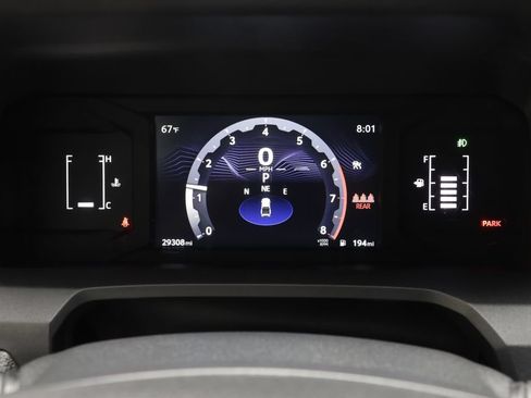 Used 2025 Toyota Tacoma SR5 AWD/4WD image 8