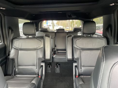 New 2025 Ford Expedition Platinum w/ Stealth Performance Package image 37