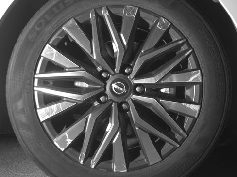 Used 2025 Nissan Altima 2.5 SV image 13