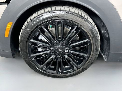 Certified 2024 MINI Cooper S image 31