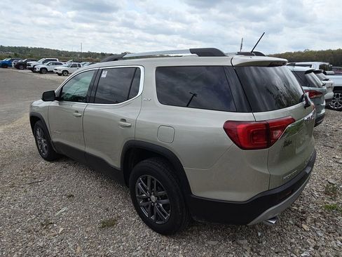 Used 2017 GMC Acadia SLT image 4