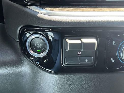 New 2026 GMC Sierra 1500 Elevation AWD/4WD image 23