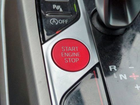 Used 2025 BMW M2 image 26