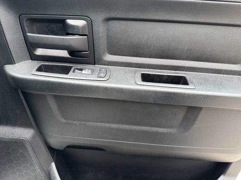 Used 2018 RAM 1500 Express w/ Express Value Package AWD/4WD image 18