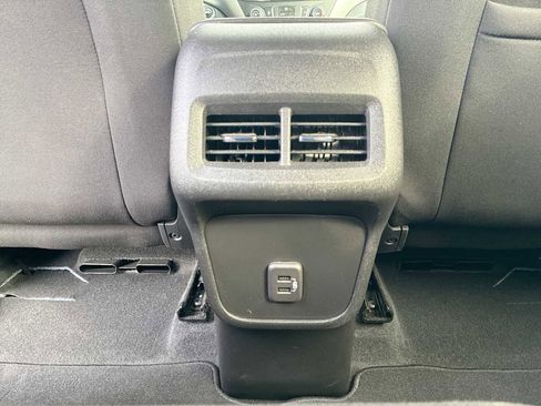 Certified 2023 Chevrolet Equinox LS w/ LS Convenience Package image 20