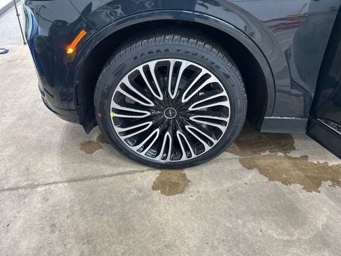 New 2026 Lincoln Aviator Black Label image 36