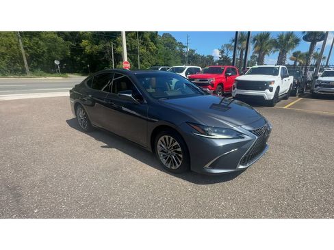 Used 2024 Lexus ES 300h Ultra Luxury w/ Accessory Package (Z2) FWD image 8