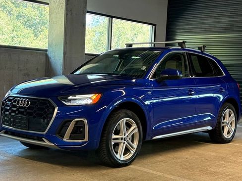 Used 2024 Audi Q5 e Premium w/ Convenience Package AWD/4WD image 1
