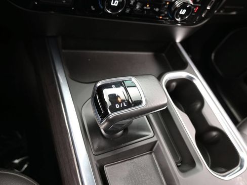 Used 2022 Chevrolet Silverado 1500 LTZ RWD image 35