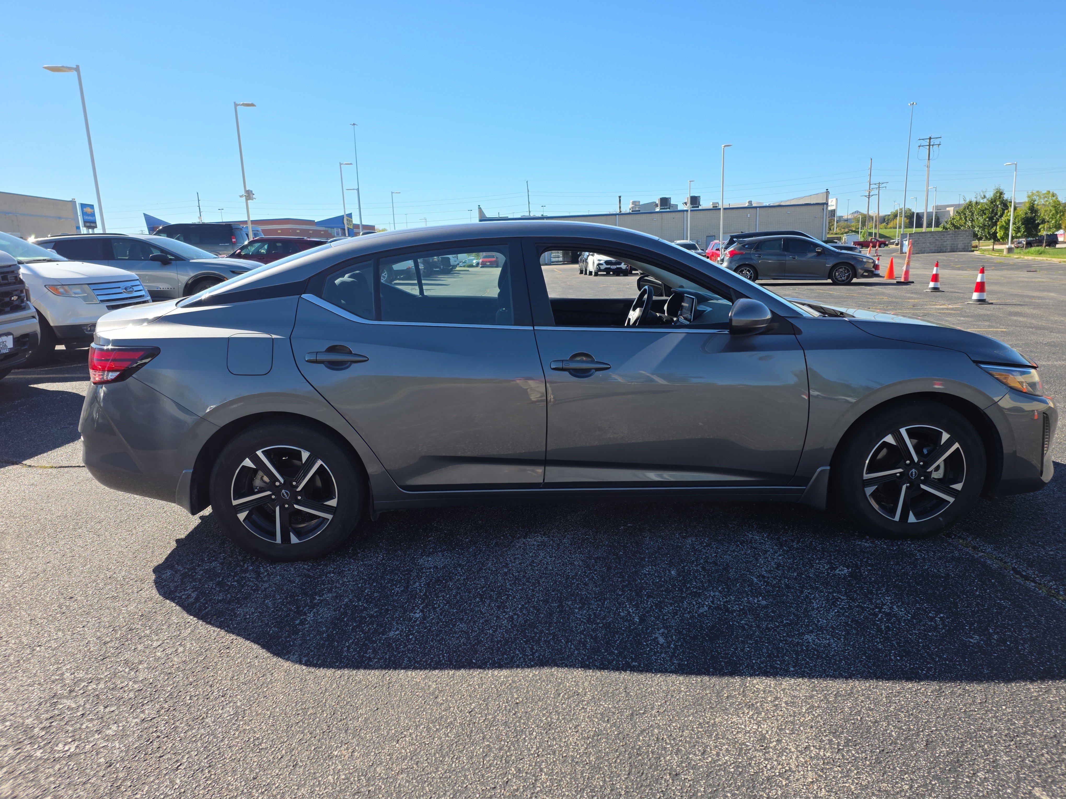 Used 2024 Nissan Sentra SV w/ All-Weather Package FWD image 3