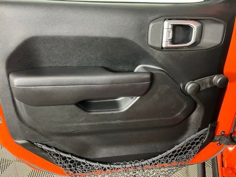 Used 2018 Jeep Wrangler Sport image 19