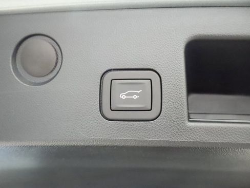 Used 2025 Chevrolet Equinox RS w/ Convenience Package III AWD/4WD image 24