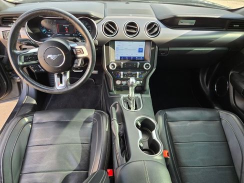 Used 2021 Ford Mustang GT Premium w/ Equipment Group 401A RWD image 17