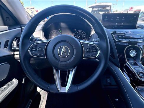 Used 2024 Acura RDX SH-AWD w/ Technology Package image 8