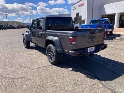 New 2025 Jeep Gladiator Sport AWD/4WD image 8
