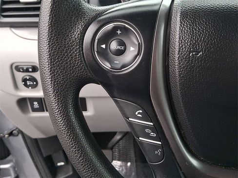 Used 2016 Honda Pilot LX image 23