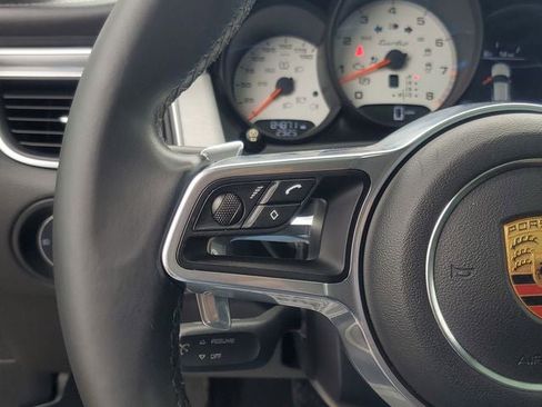 Used 2018 Porsche Macan Turbo AWD/4WD image 14