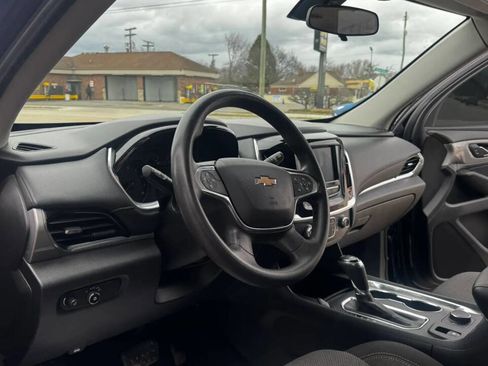 Used 2020 Chevrolet Traverse LS image 25