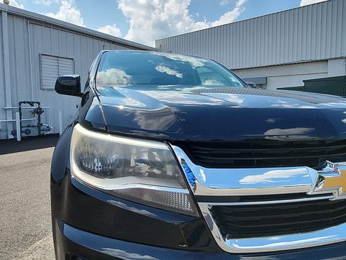 Used 2019 Chevrolet Colorado LT AWD/4WD image 12