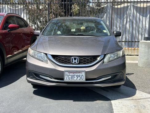 Used 2014 Honda Civic LX image 2