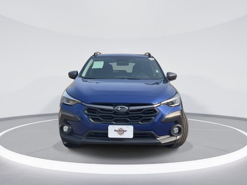 Used 2024 Subaru Crosstrek 2.5i Limited AWD/4WD image 2