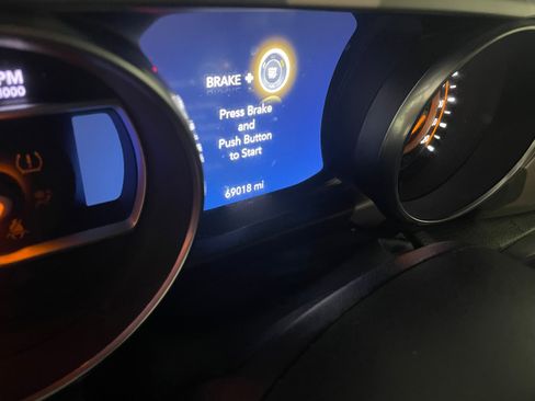 Used 2021 Jeep Wrangler Unlimited Sport image 8