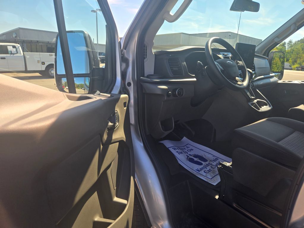 Used 2024 Ford Transit 350 XLT AWD/4WD image 6