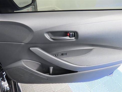 Used 2023 Toyota Corolla LE FWD image 33