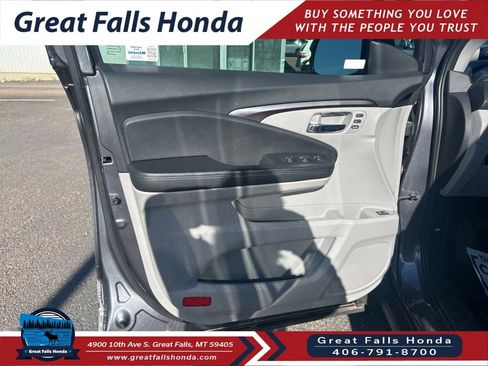 Used 2022 Honda Pilot Black Edition image 12