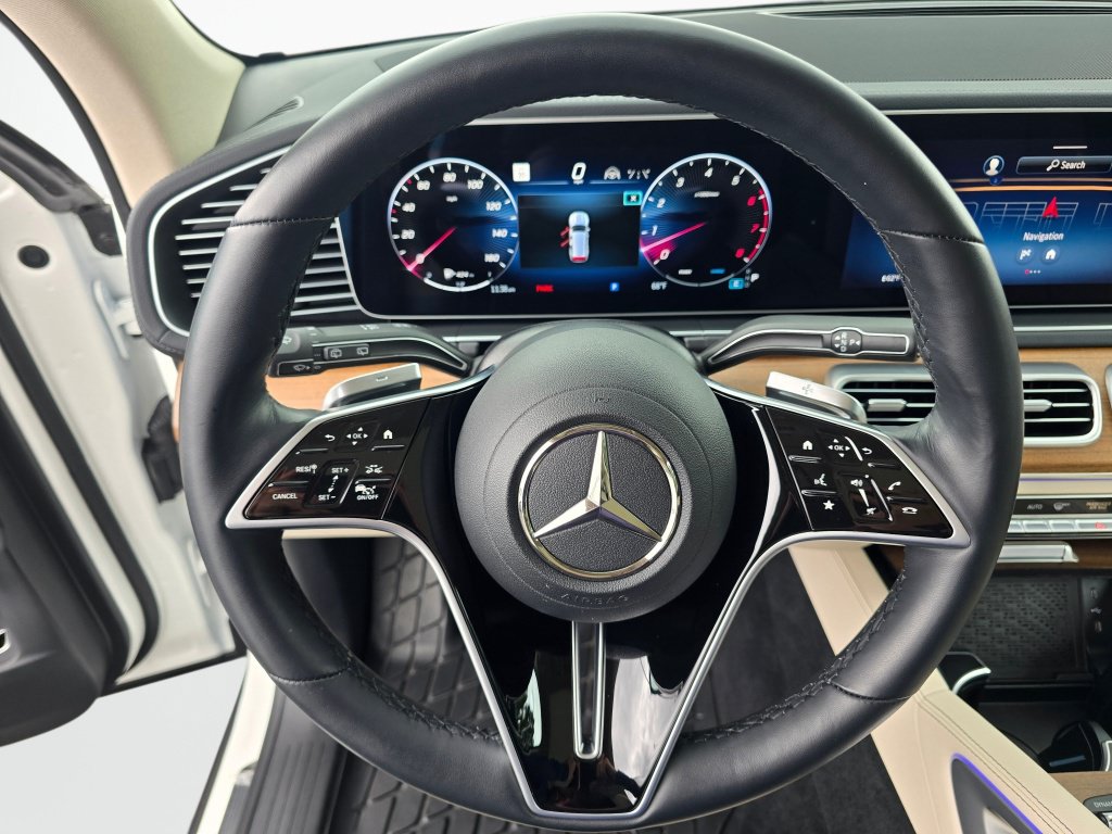 Used 2026 Mercedes-Benz GLS 450 4MATIC image 14