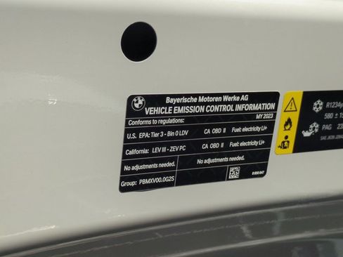 Used 2023 BMW i4 eDrive35 w/ Premium Package RWD image 27