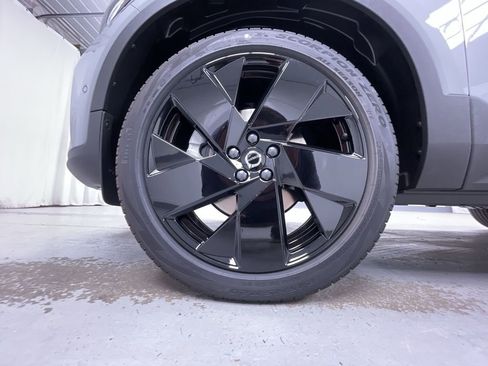 New 2026 Volvo XC40 B5 Ultra w/ Climate Package image 7