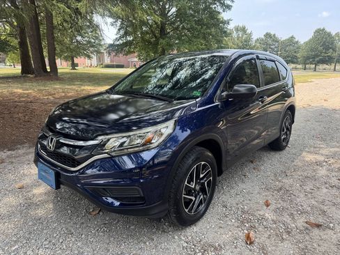 Used 2016 Honda CR-V SE image 2