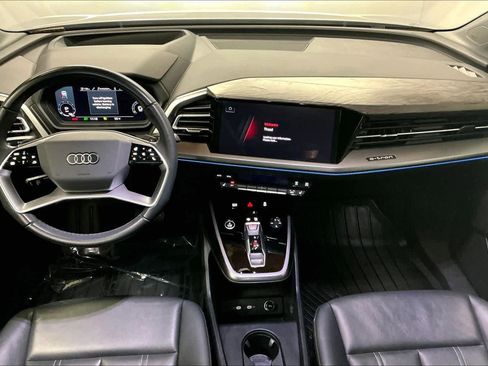 Used 2023 Audi Q4 e-tron Prestige image 17