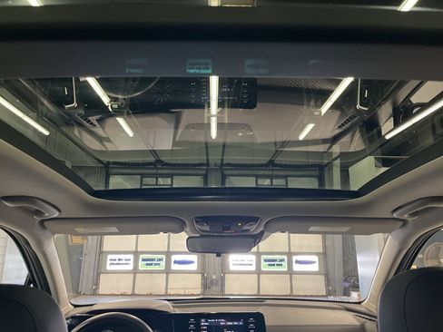 Used 2021 Kia Sorento S w/ Panoramic Sunroof Package image 28