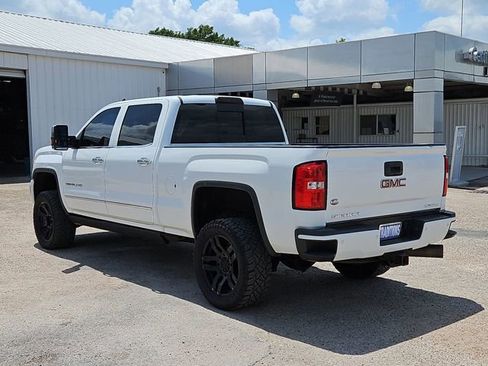 Used 2015 GMC Sierra 2500 Denali w/ Duramax Plus Package AWD/4WD image 42