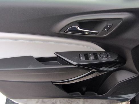 New 2026 Chevrolet Trax LT image 23