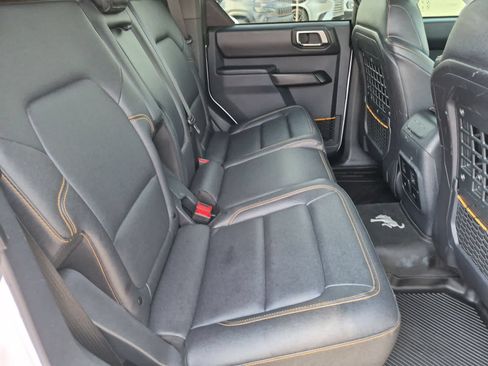 Used 2024 Ford Bronco Badlands AWD/4WD image 20