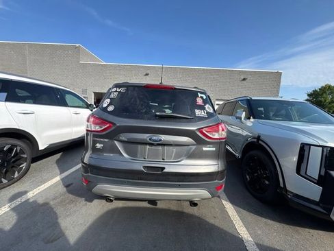 Used 2016 Ford Escape SE w/ Equipment Group 201A FWD image 3