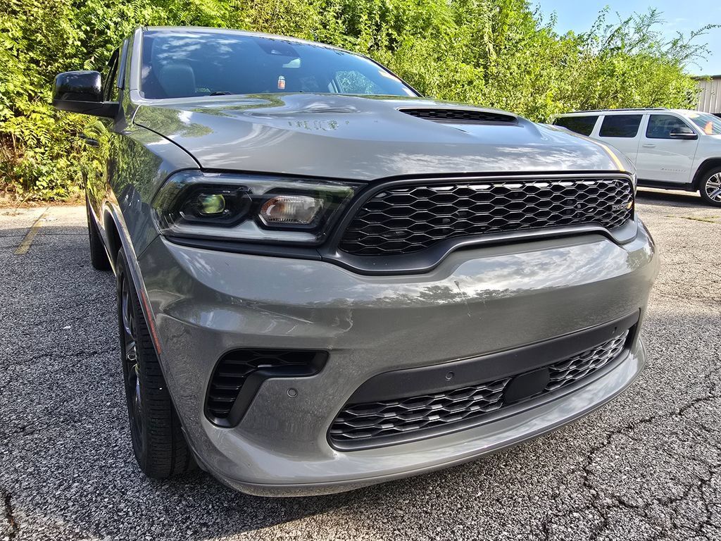 Used 2023 Dodge Durango R/T AWD/4WD image 11